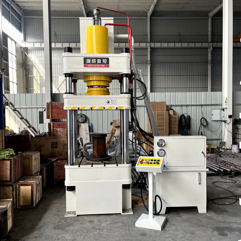 200T三梁四柱液压机